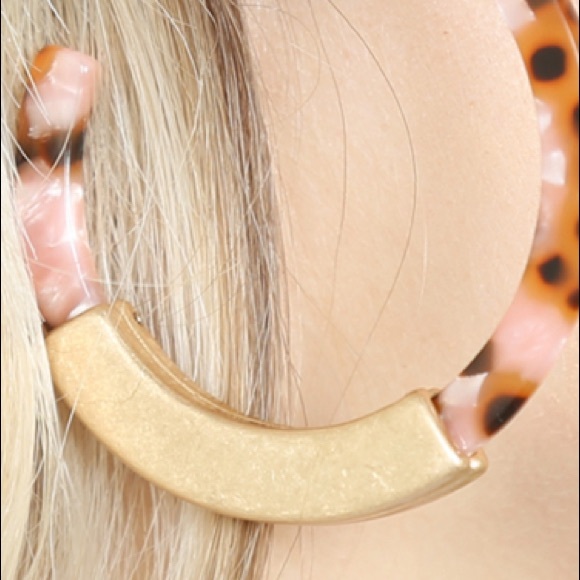 Blush PINK HALF METAL CAST tortoise shell post HOOP EARRINGS - Picture 6 of 10